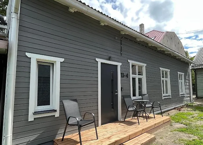 Jannseni Summer House With Ac And Free Private Parking